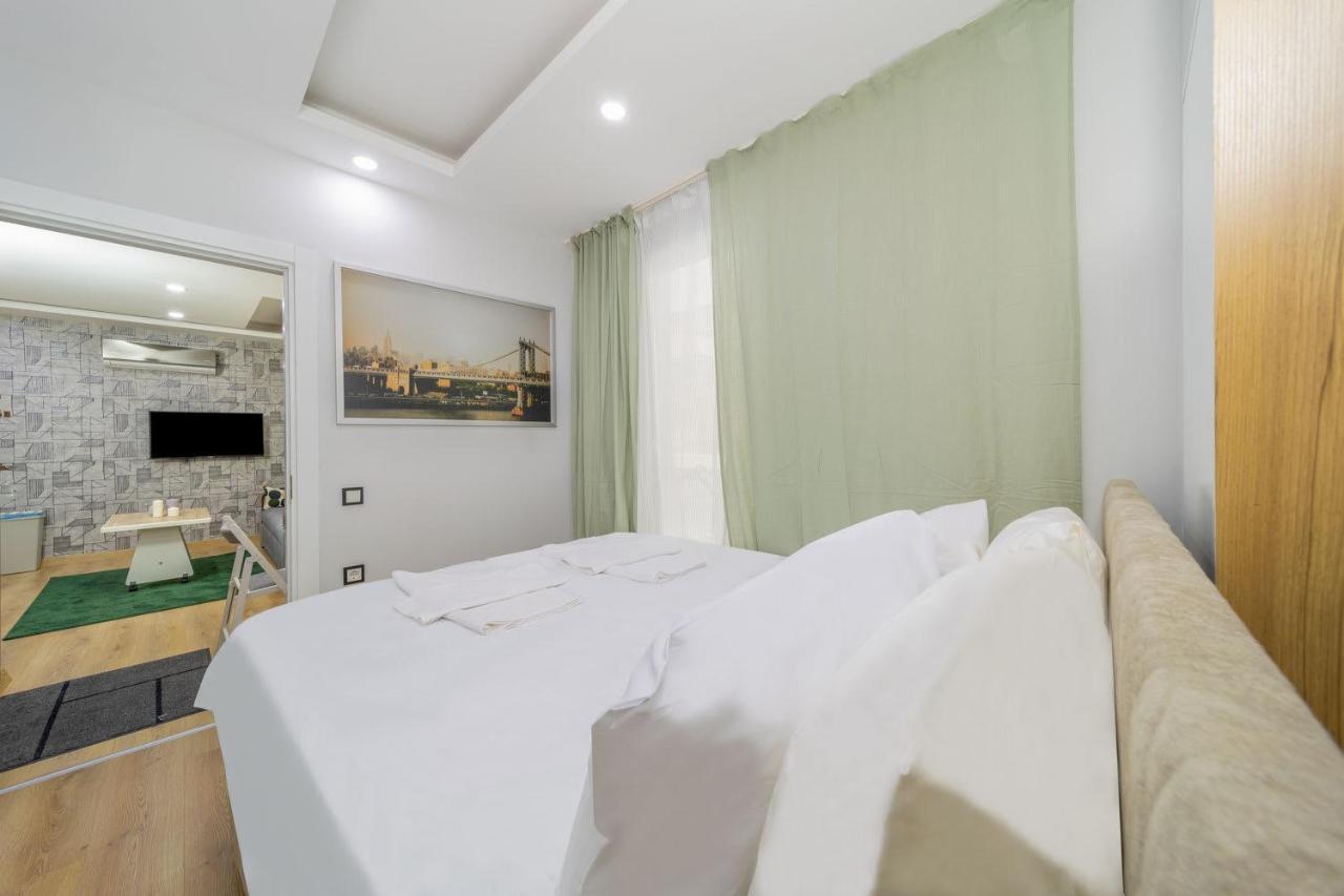 Apartament Modern And Cozy With Central Location And Balcony In Muratpasa,